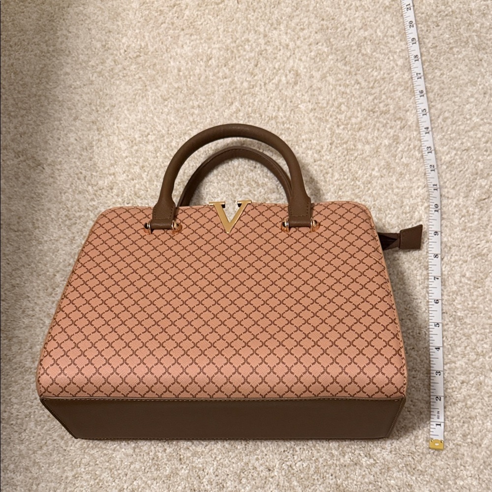 Chic Tan Satchel with Gold Accent